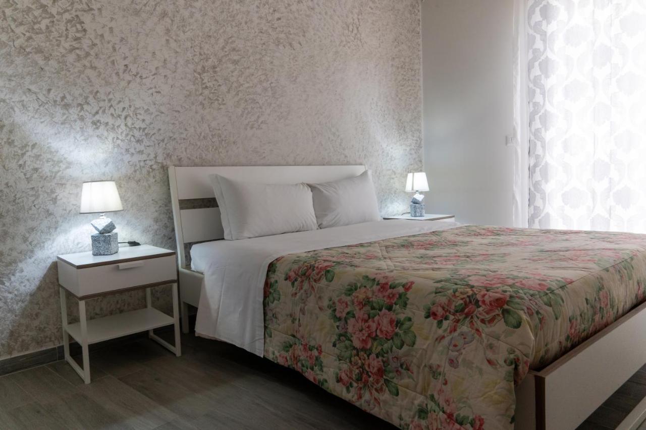 Nick & Santo'S Holiday Homes R Giardini Naxos Εξωτερικό φωτογραφία